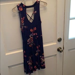 Short keyhole neck dress